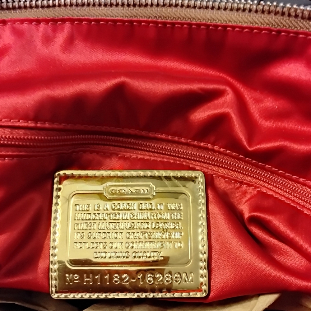 Coach Poppy Secret Admirer Signature Tan and Red Patent Leather Bag. - Picture 3 of 9